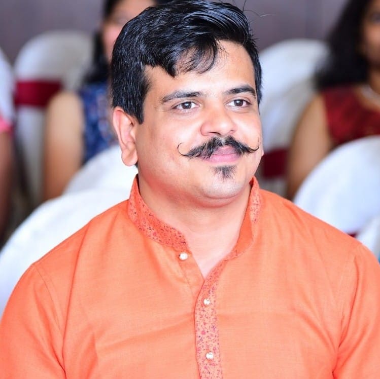 Dr. Tejas Dhamecha