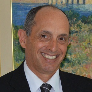 Dr. Ing. Gonzalo Casaravilla